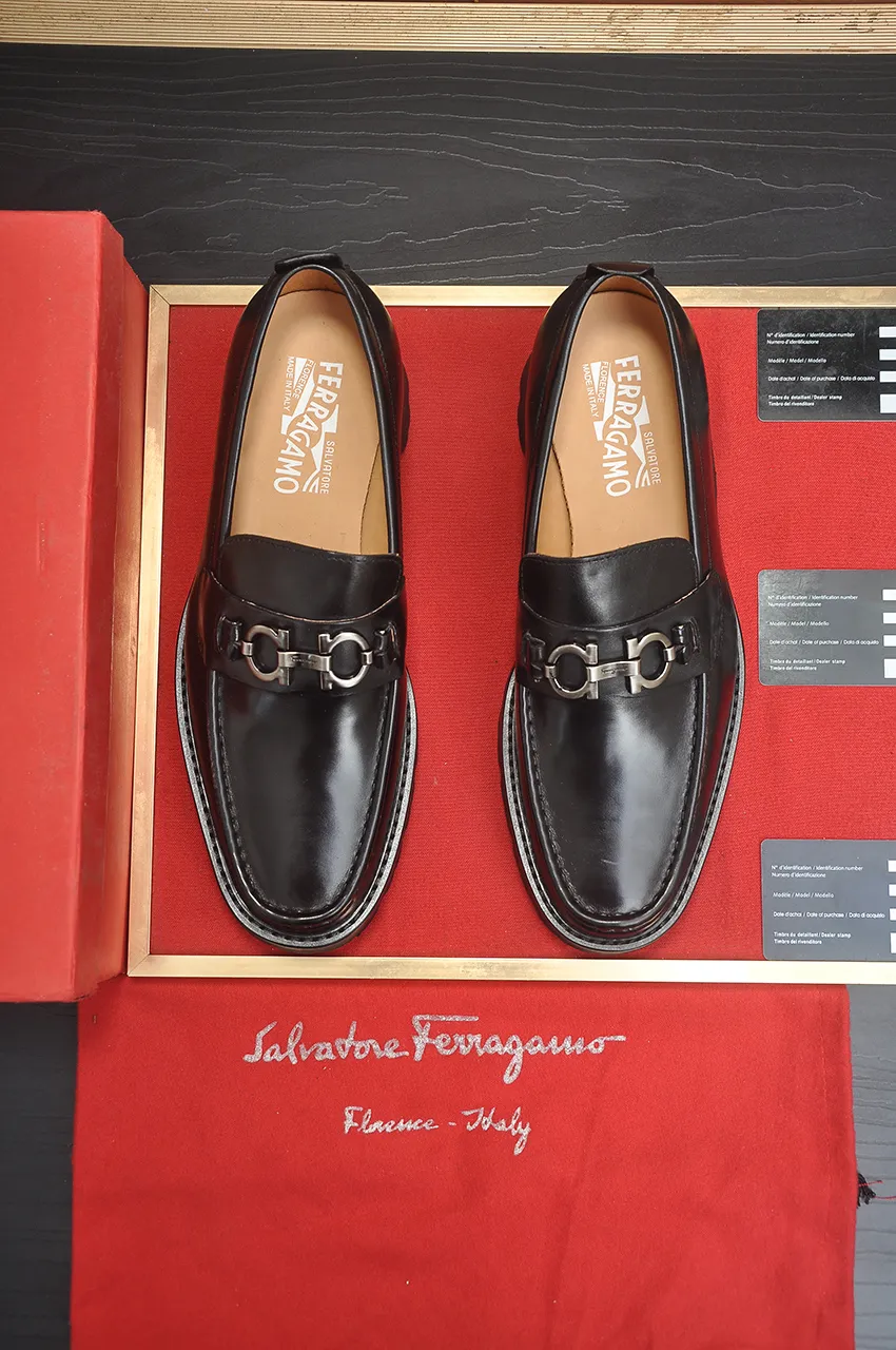 Men's shoes 💰500💶[Ferragamo/Ferragamo] The latest model in the counter. Original imported high-quality cowhide with open edges + imported 🐂 water-dyed cowhide lining + original luxury metal buckle + original combined outsole. Comparison without pressure 38--45 (45 is custom-made and cannot be returned or exchanged)